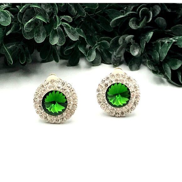 Elegant Vintage Green Rhinestone Clip-On Earrings With Crystal Halo Design - Picture 3 of 8